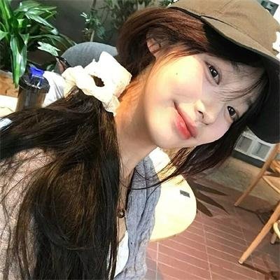 洞里的月亮